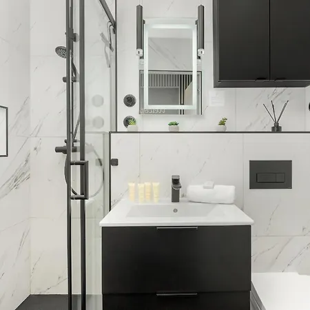 Przytulny Z Balkonem Bajki 5 By Renters Apartamento