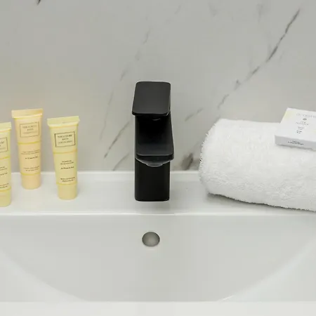 아파트 Przytulny Z Balkonem Bajki 5 By Renters